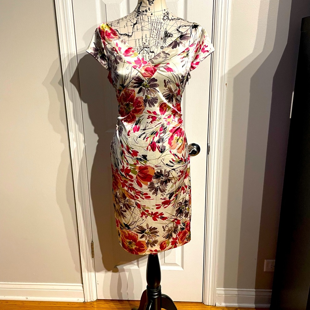 Maggy London Off shoulder Vintage Floral Bodice Pencil Shift Sheath vibrant 8